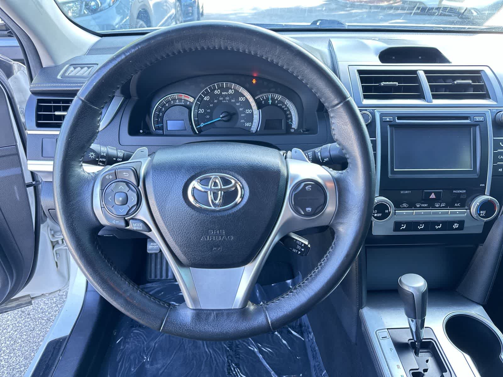 Thumbnail: 2013 Toyota Camry - 18