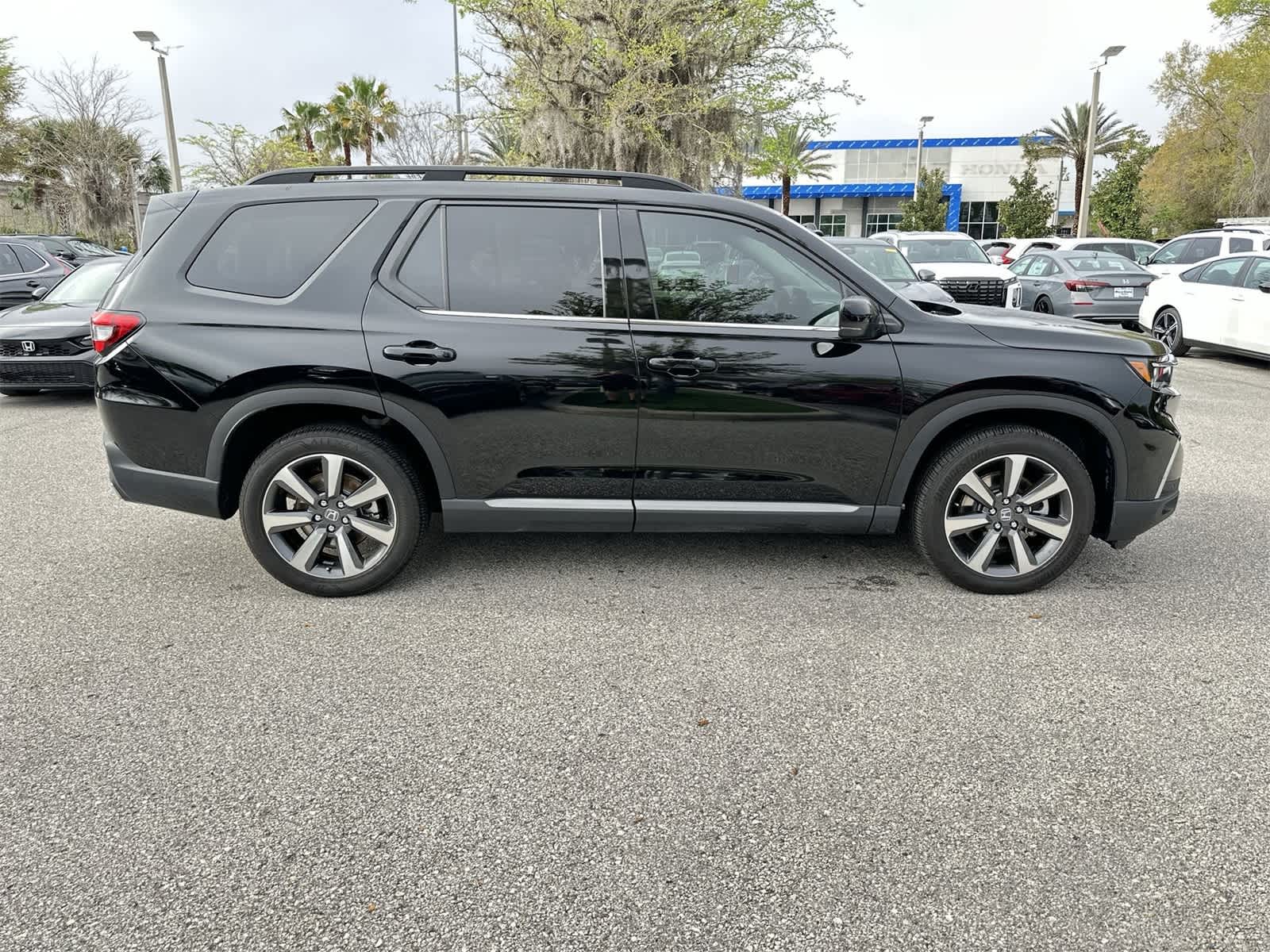 Thumbnail: 2025 Honda Pilot - 7