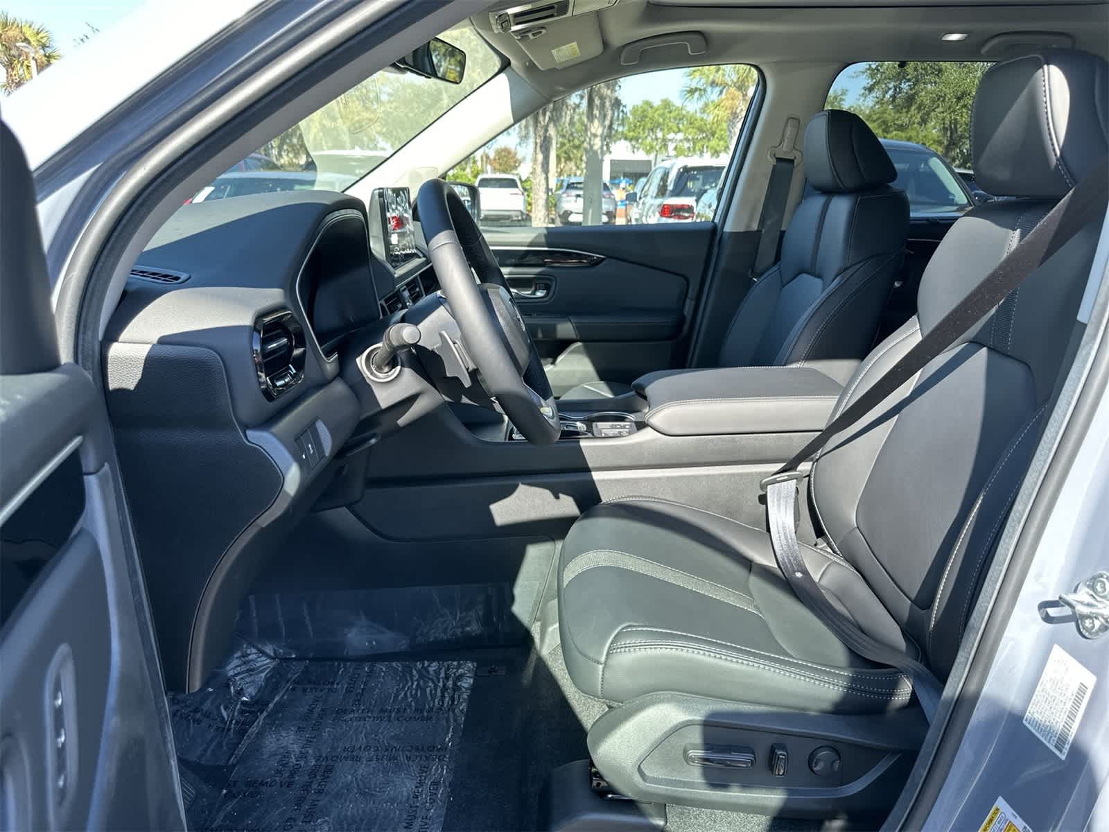 Thumbnail: 2025 Honda Pilot - 13