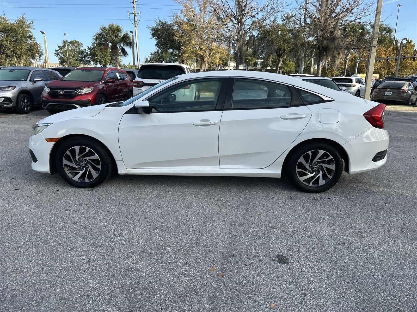 Thumbnail: 2016 Honda Civic - 3