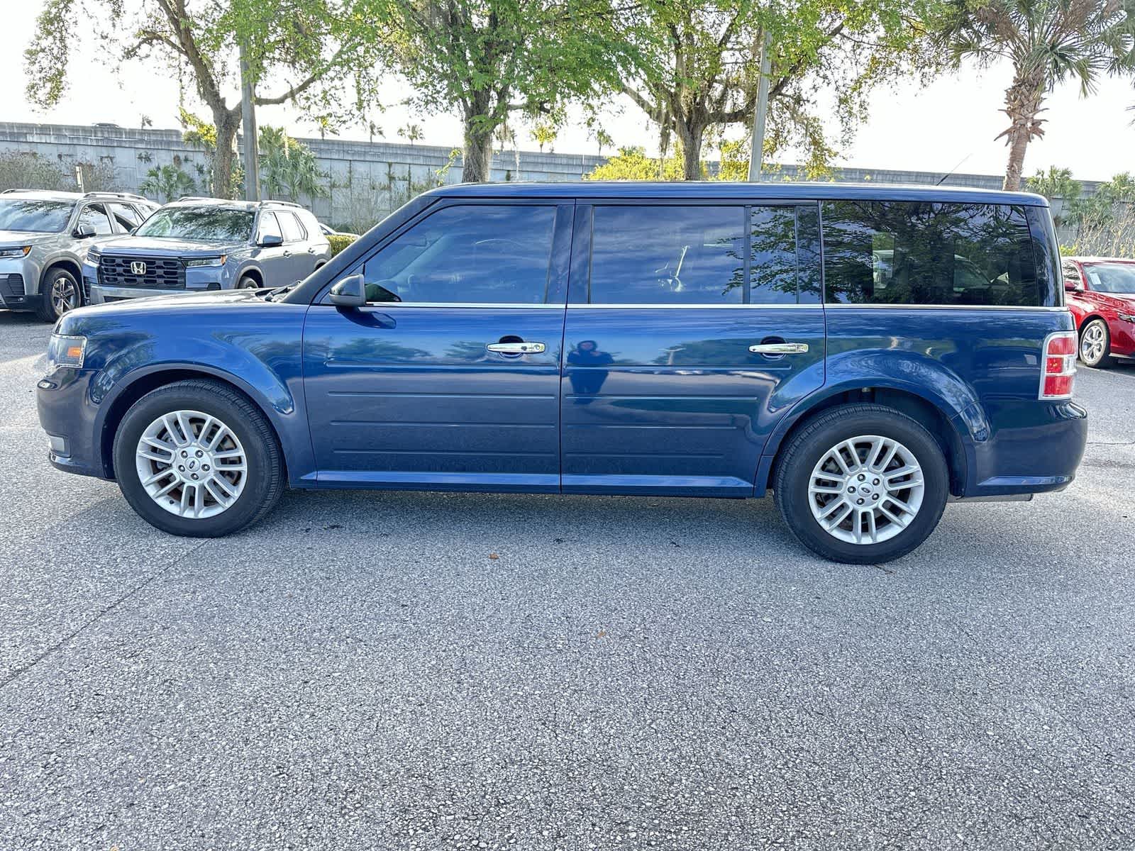 Thumbnail: 2017 Ford Flex - 3