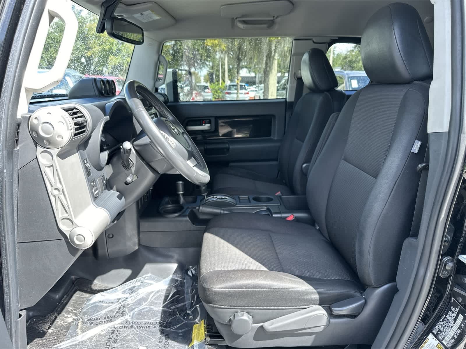 Thumbnail: 2014 Toyota FJ Cruiser - 13