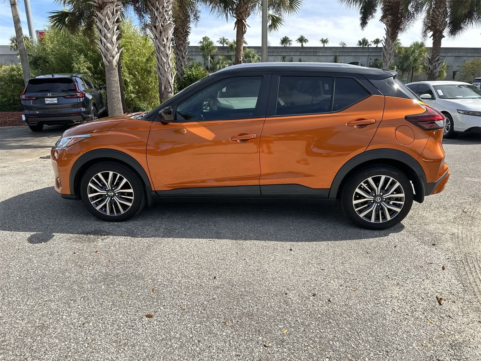 Thumbnail: 2021 Nissan Kicks - 3
