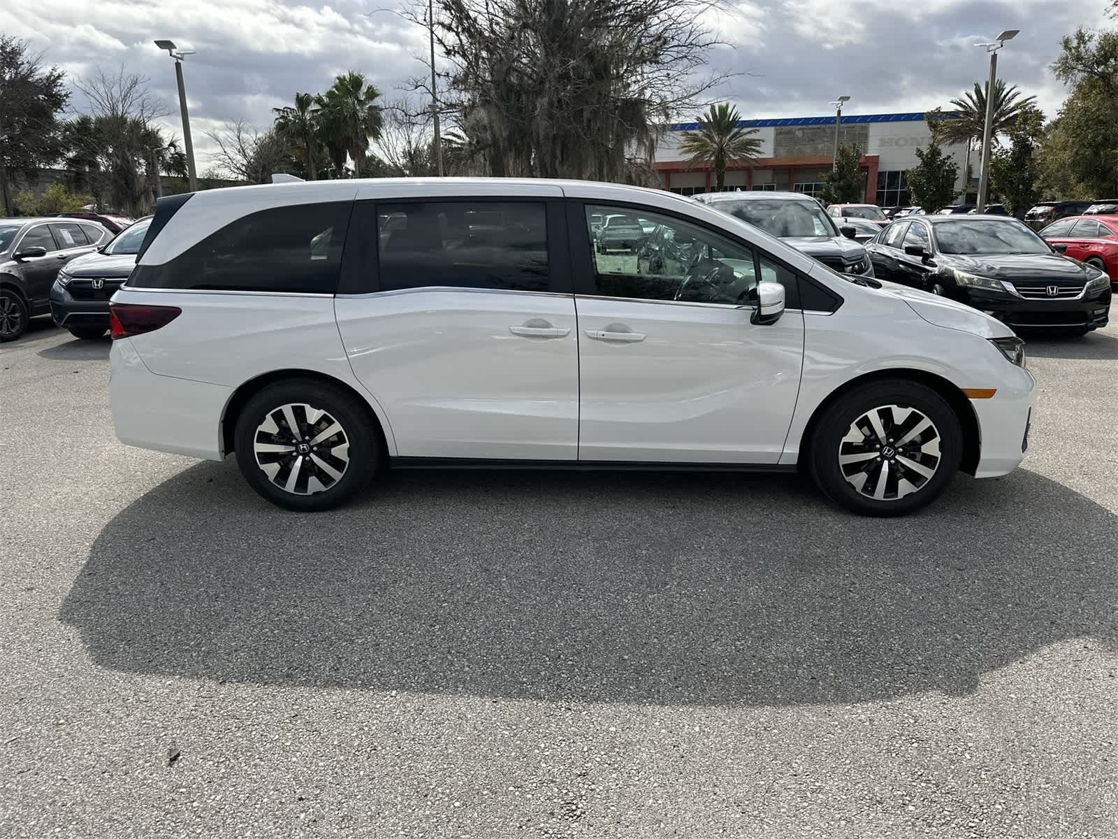 Thumbnail: 2026 Honda Odyssey - 7