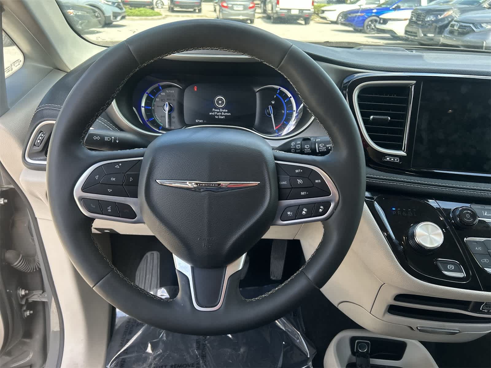 2023 Chrysler Pacifica Hybrid Touring L 17