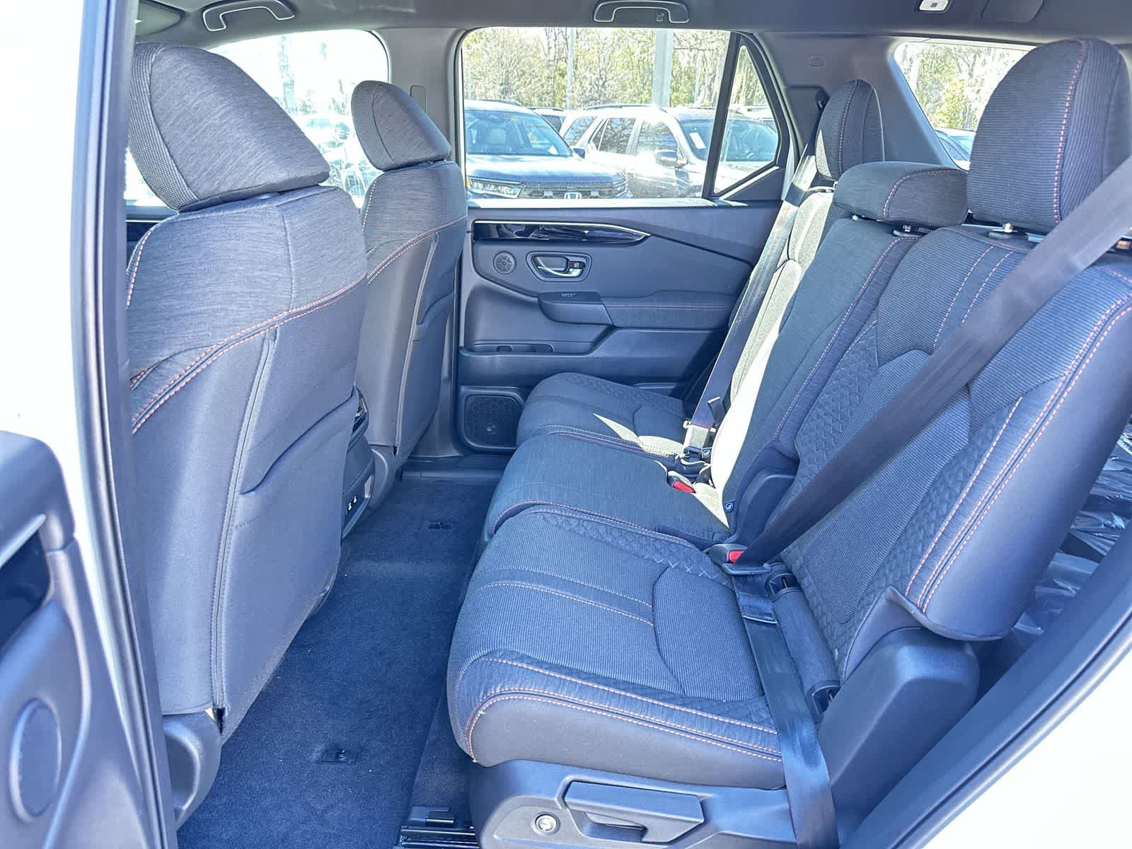 Thumbnail: 2026 Honda Pilot - 15