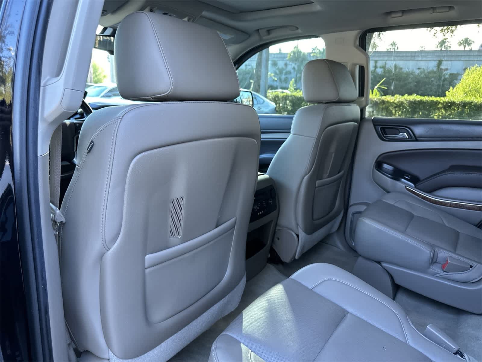 Thumbnail: 2016 Chevrolet Tahoe - 14