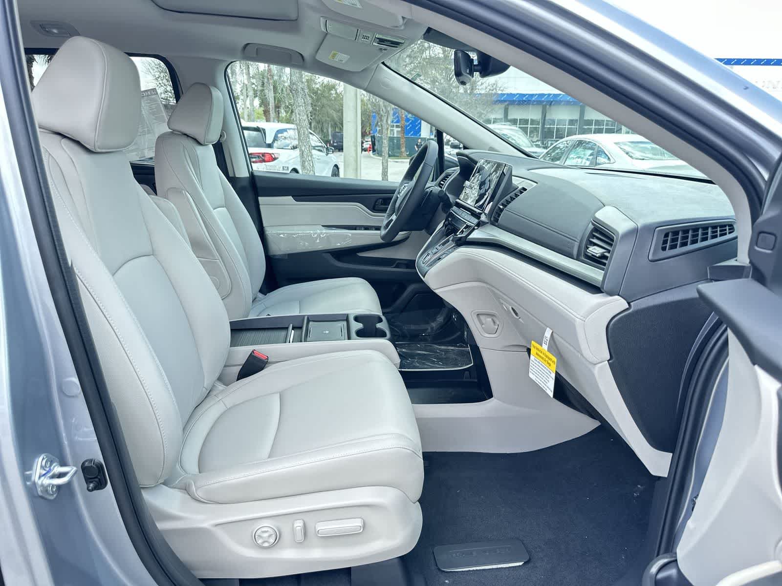 Thumbnail: 2026 Honda Odyssey - 17