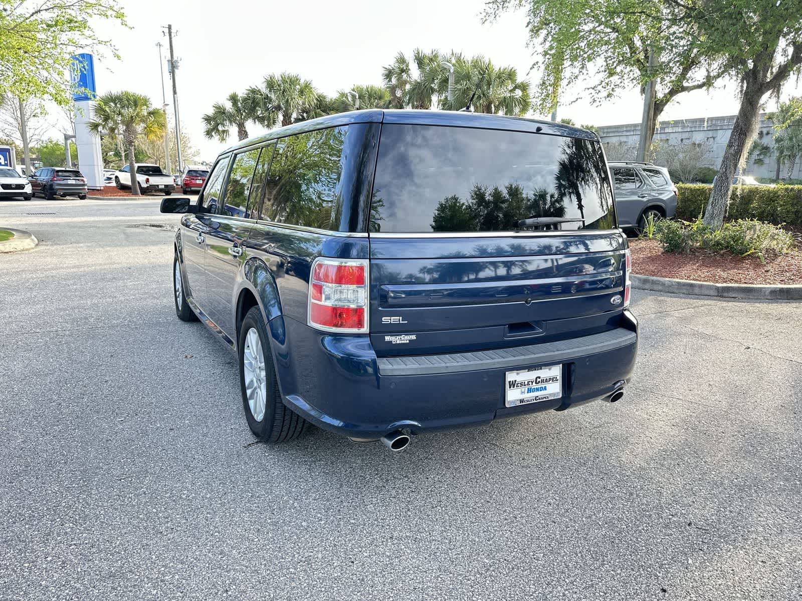 Thumbnail: 2017 Ford Flex - 4