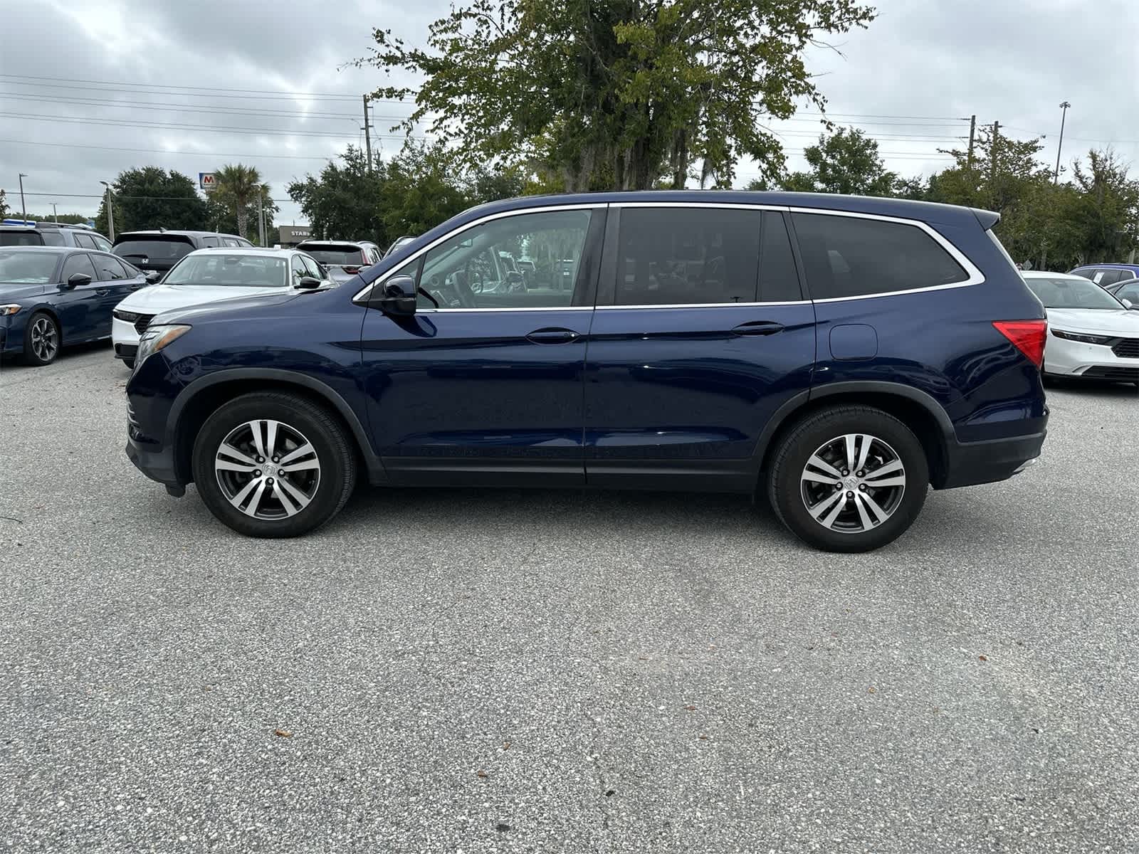 Thumbnail: 2016 Honda Pilot - 3