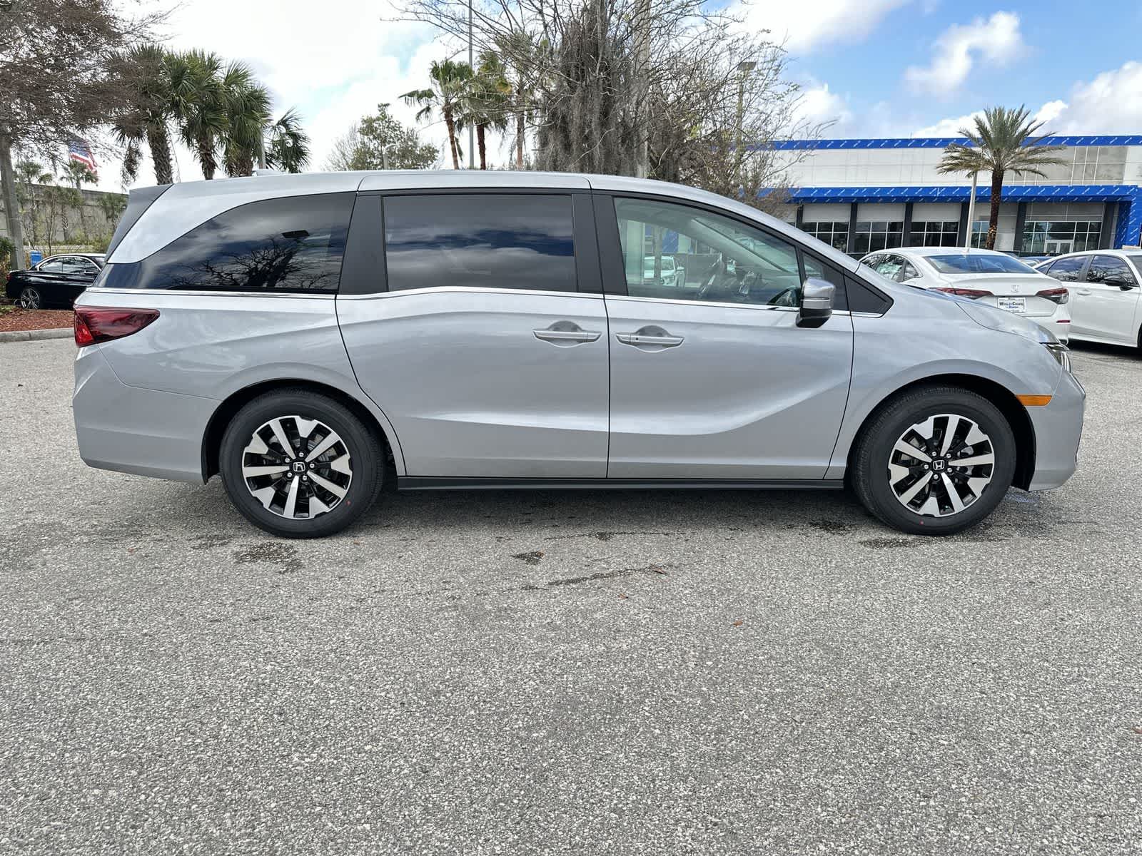 Thumbnail: 2026 Honda Odyssey - 7
