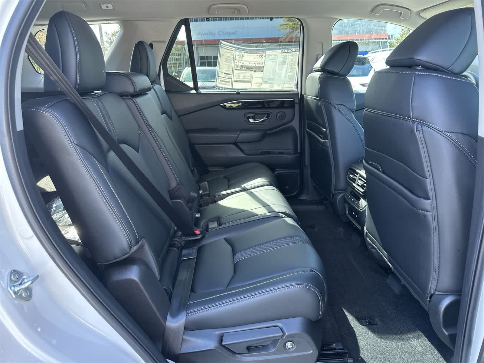 Thumbnail: 2025 Honda Pilot - 16