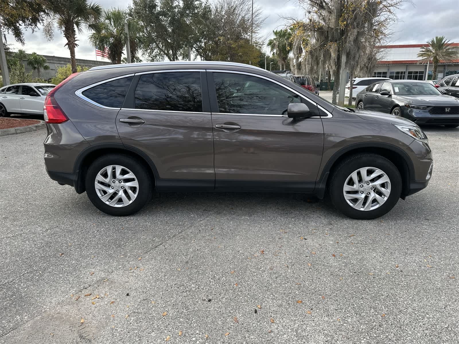 Thumbnail: 2015 Honda CR-V - 6