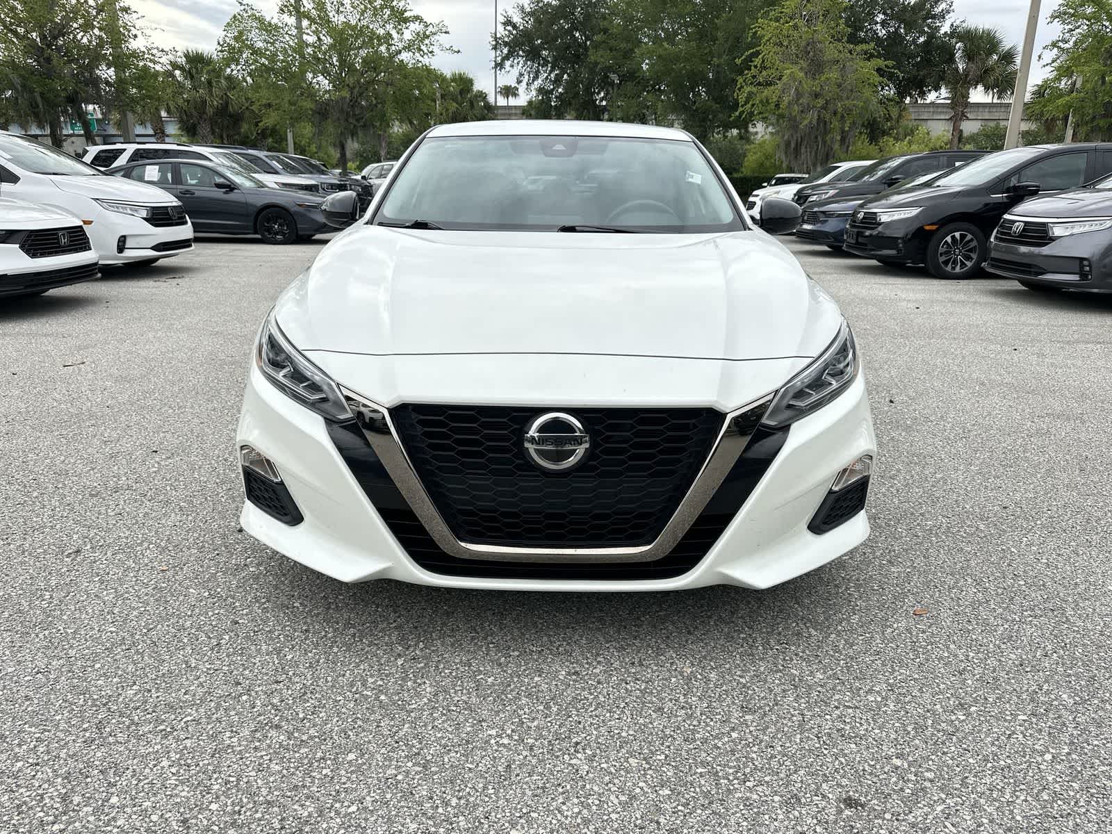 Thumbnail: 2022 Nissan Altima - 9