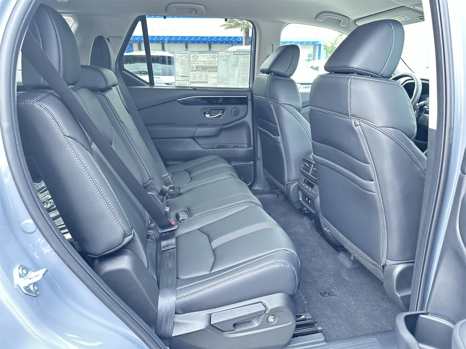 Thumbnail: 2026 Honda Pilot - 16