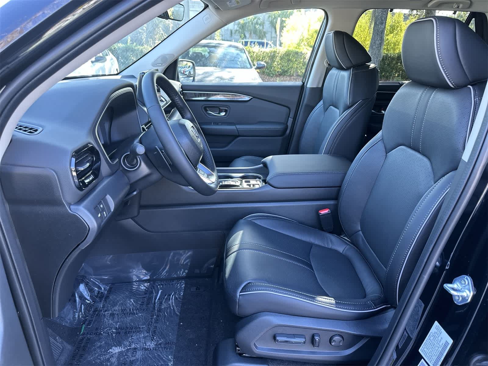 Thumbnail: 2025 Honda Pilot - 13