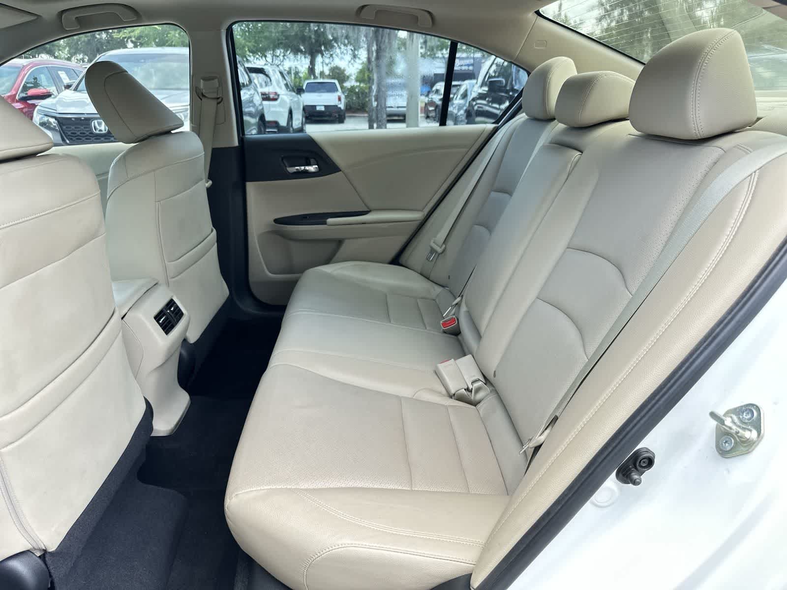 Thumbnail: 2015 Honda Accord - 15