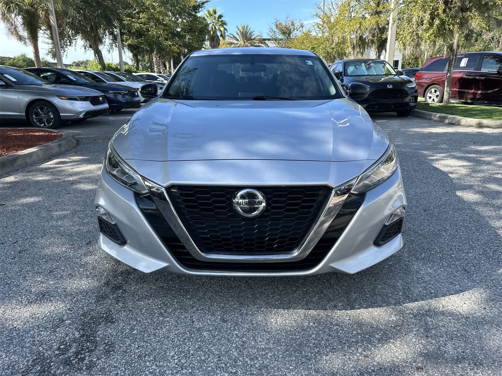 Thumbnail: 2019 Nissan Altima - 9