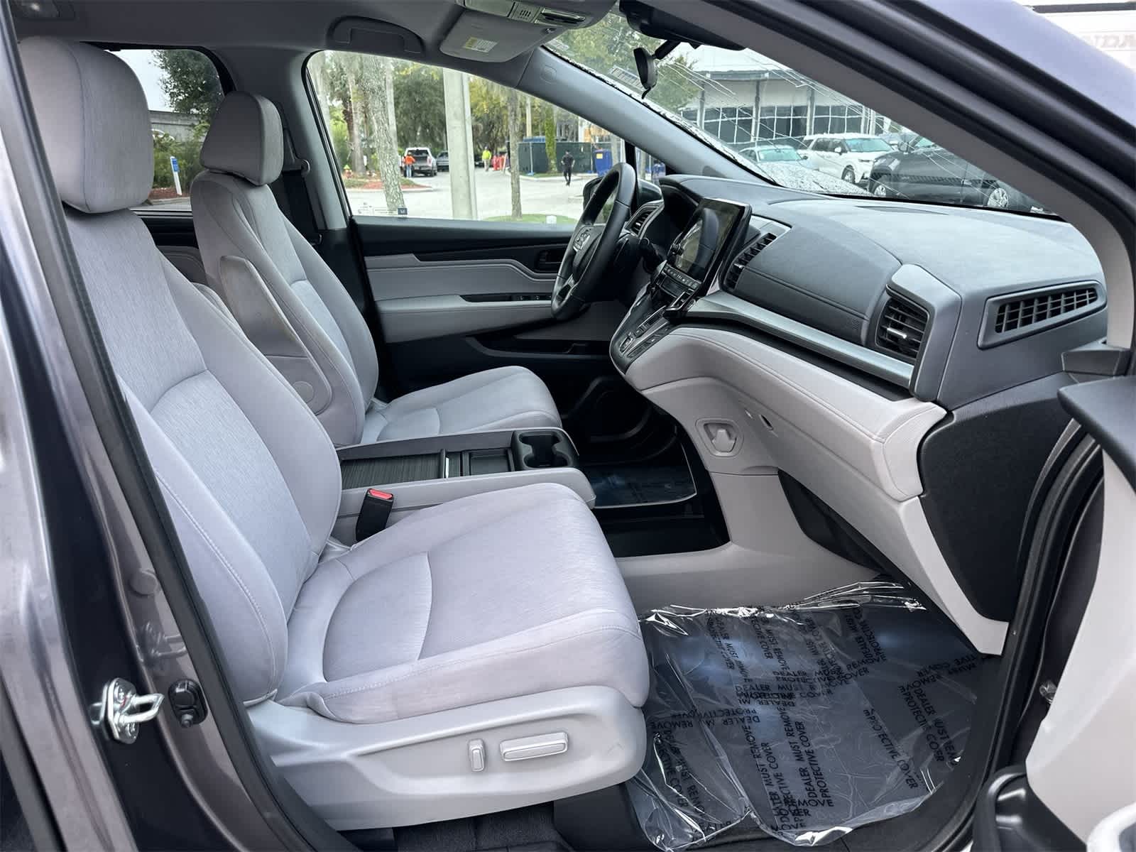 Thumbnail: 2018 Honda Odyssey - 17