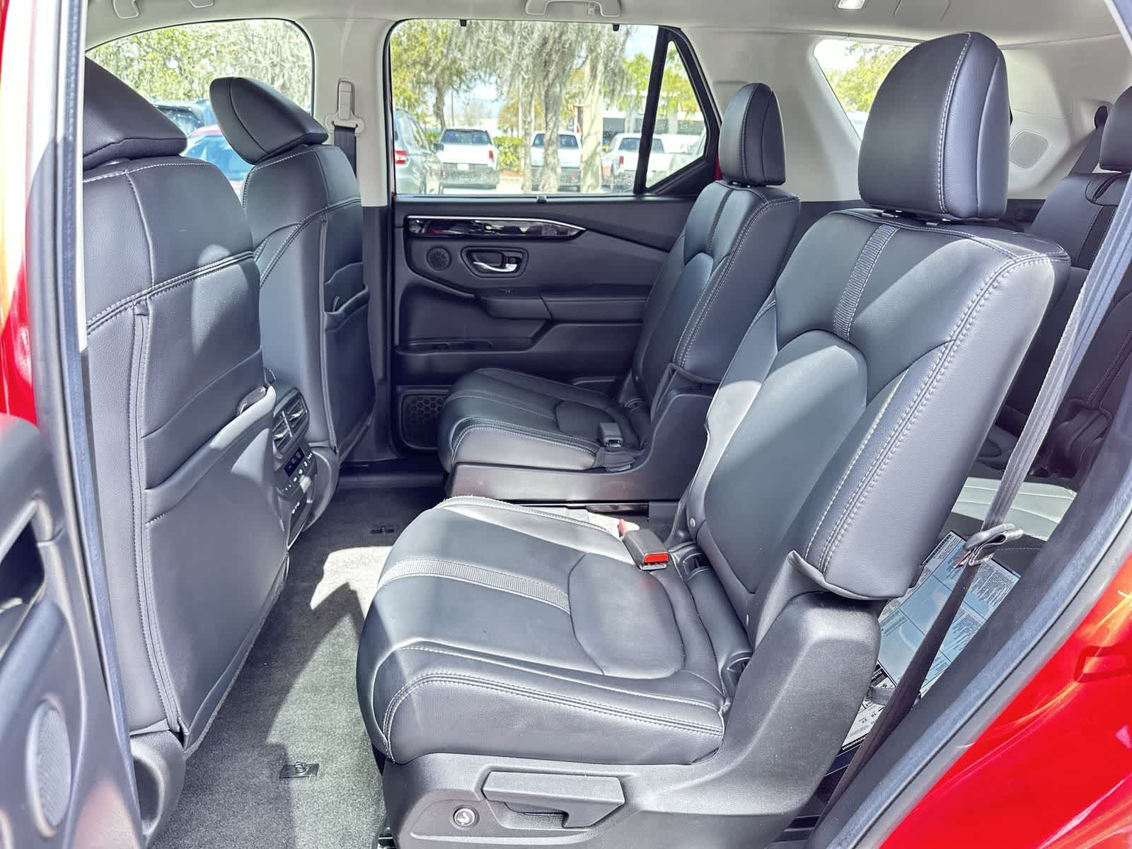 Thumbnail: 2025 Honda Pilot - 15