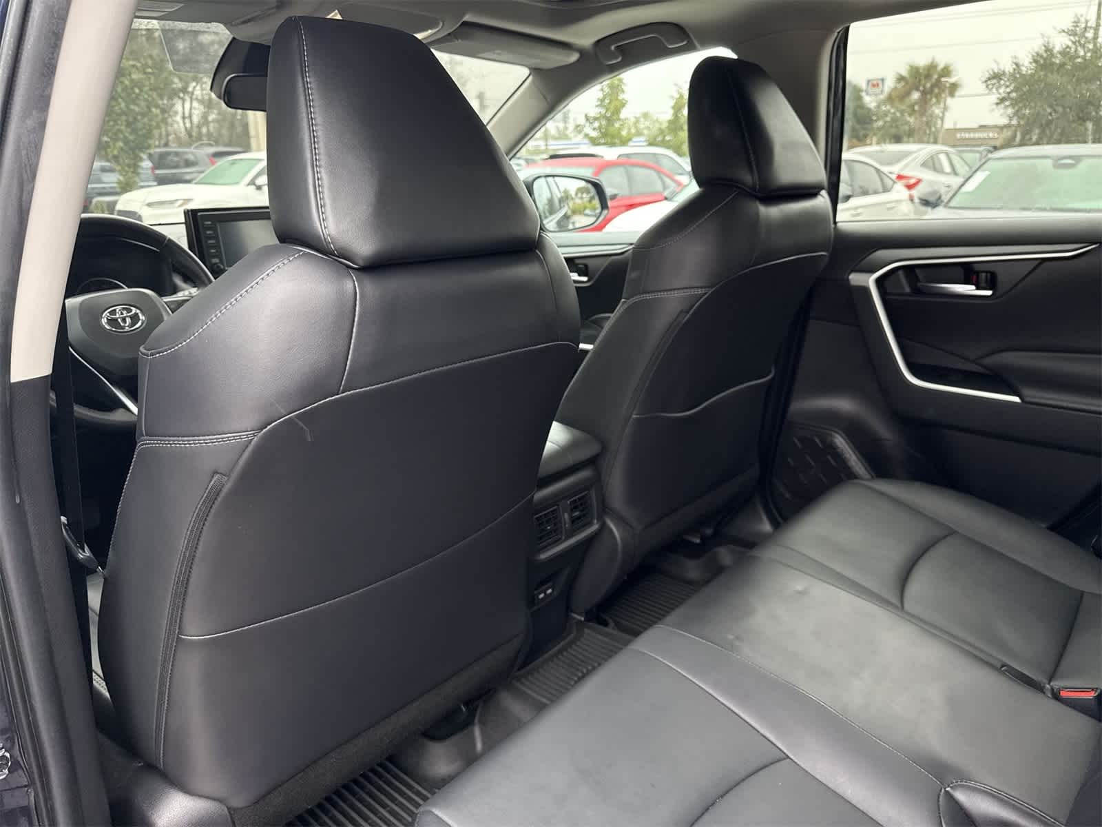 Thumbnail: 2022 Toyota RAV4 - 14