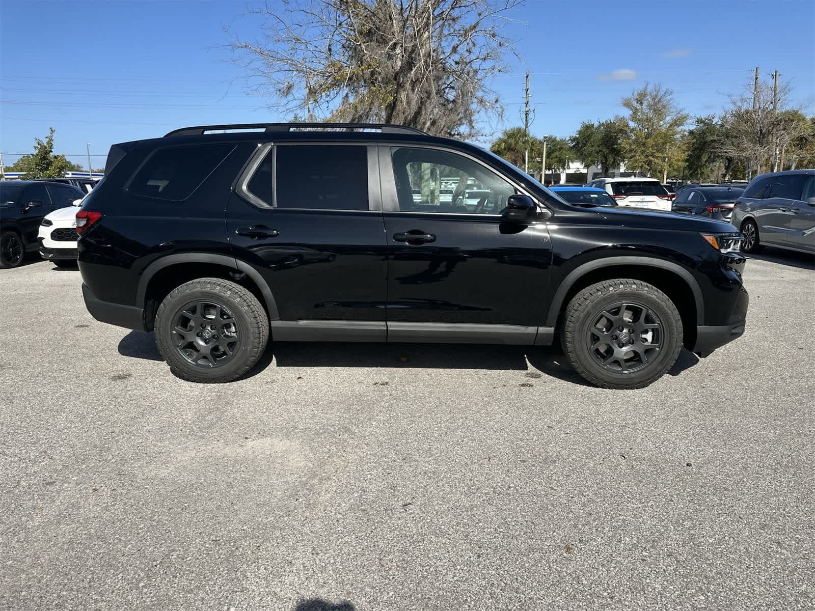 Thumbnail: 2025 Honda Pilot - 7