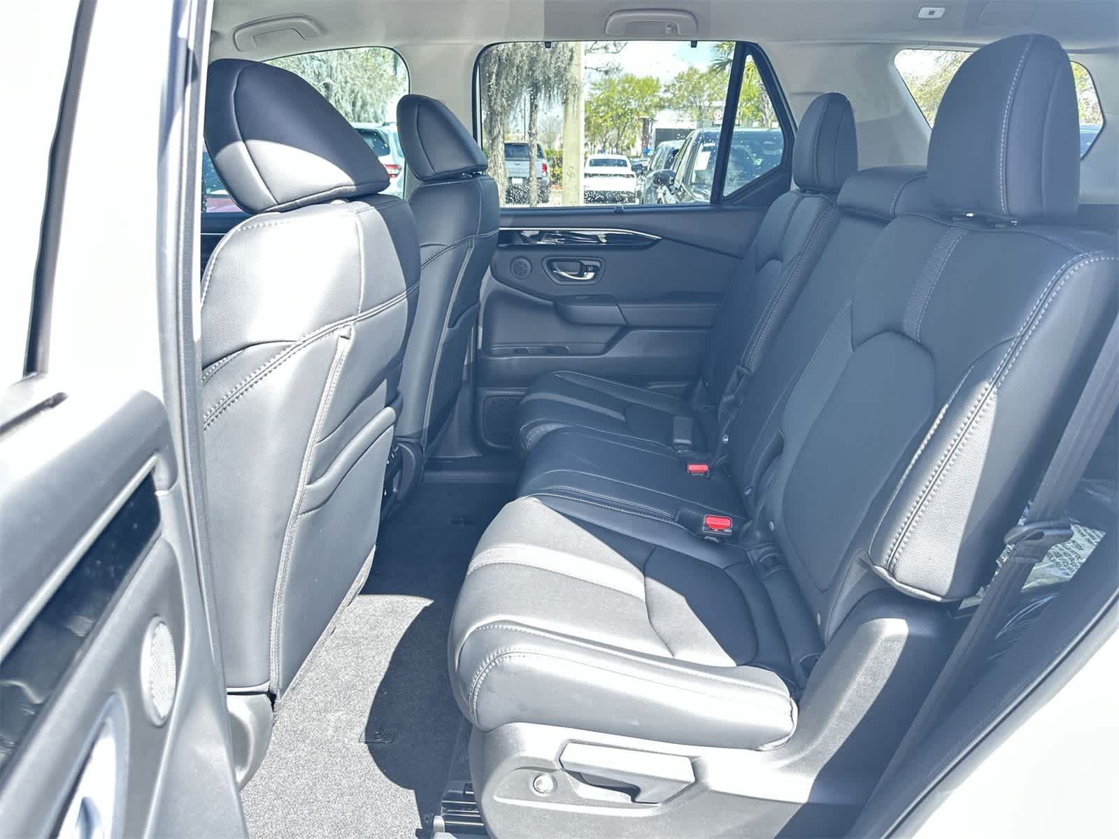 Thumbnail: 2026 Honda Pilot - 15