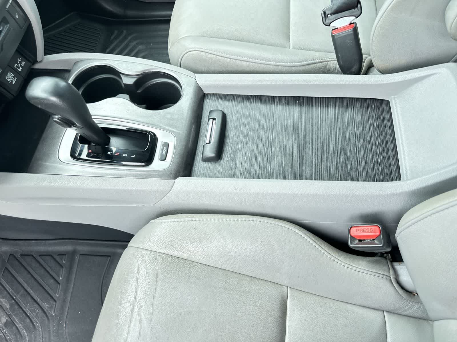 Thumbnail: 2019 Honda Pilot - 27