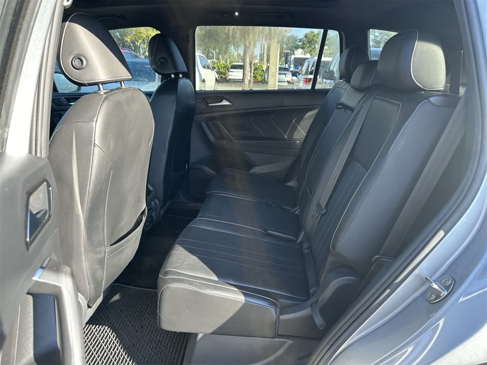 Thumbnail: 2022 Volkswagen Tiguan - 15