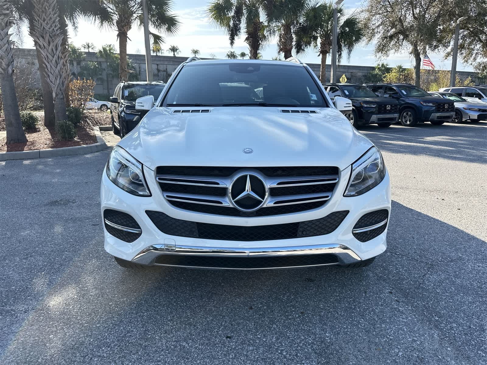 Thumbnail: 2016 Mercedes-Benz GLE - 9