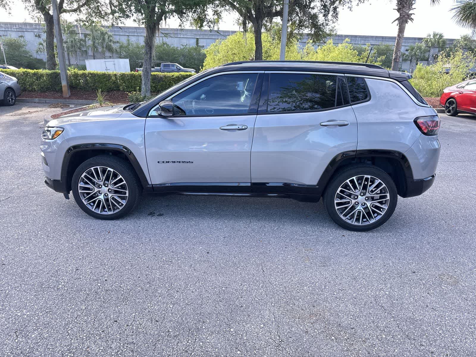 Thumbnail: 2022 Jeep Compass - 3