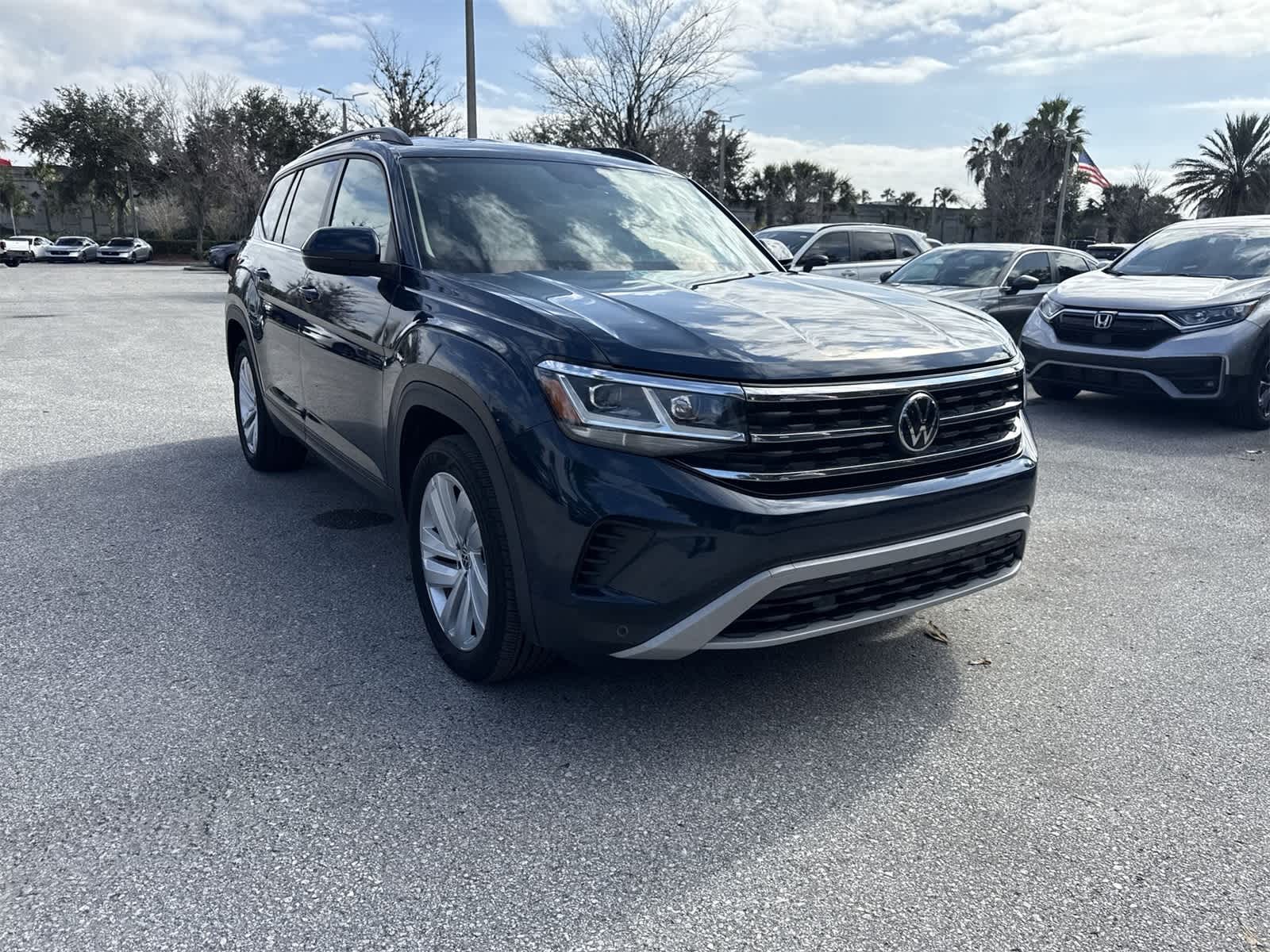 Thumbnail: 2021 Volkswagen Atlas - 8