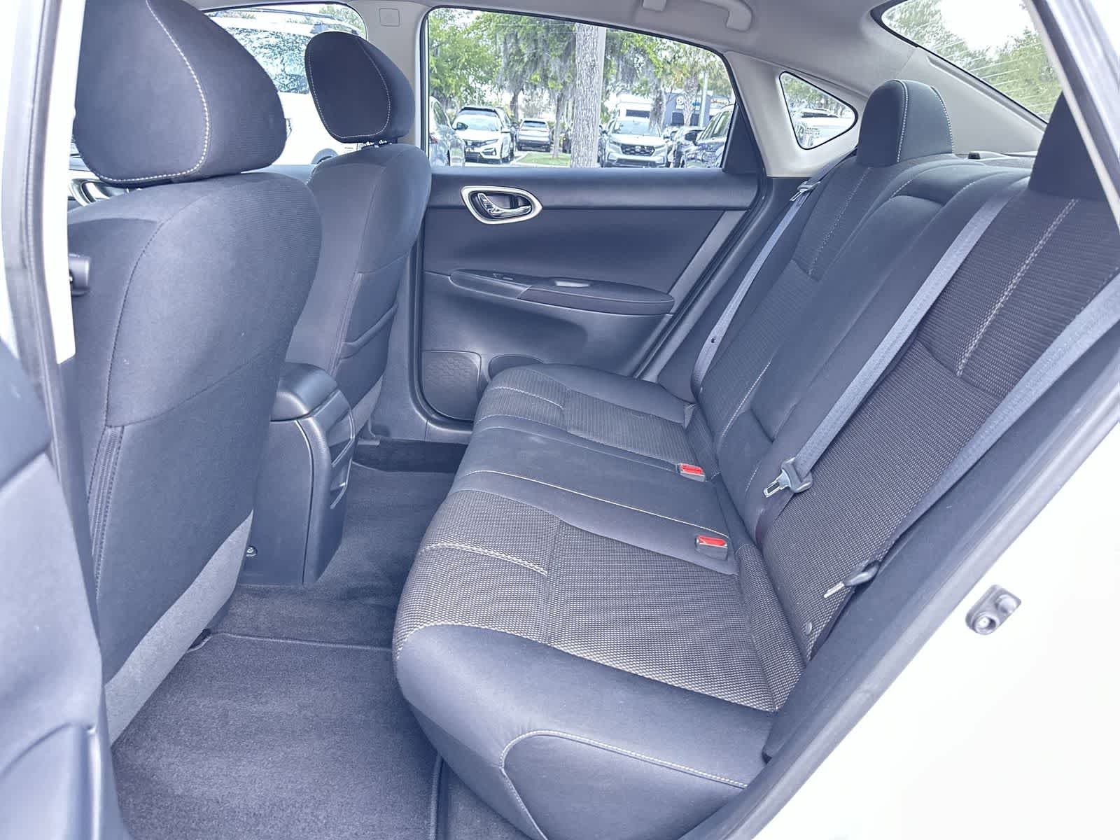 Thumbnail: 2014 Nissan Sentra - 15