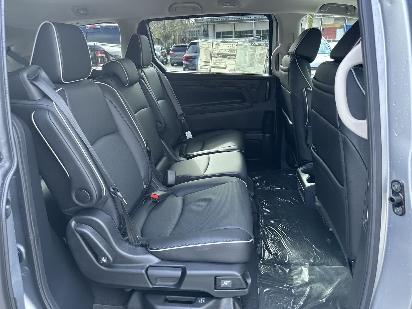 Thumbnail: 2026 Honda Odyssey - 16