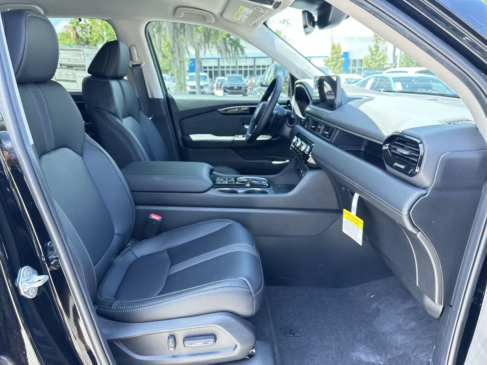 Thumbnail: 2026 Honda Pilot - 17