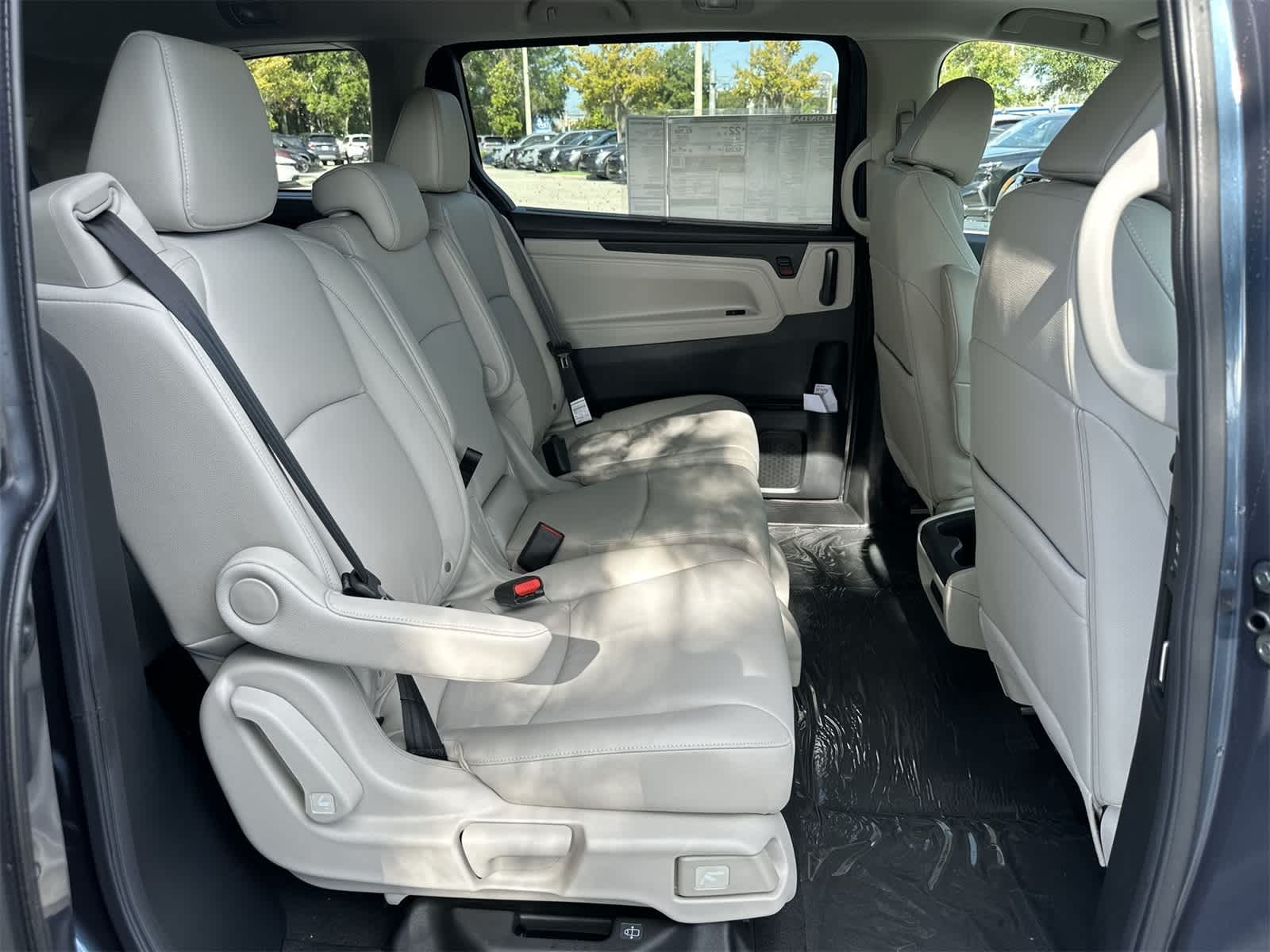 Thumbnail: 2026 Honda Odyssey - 16