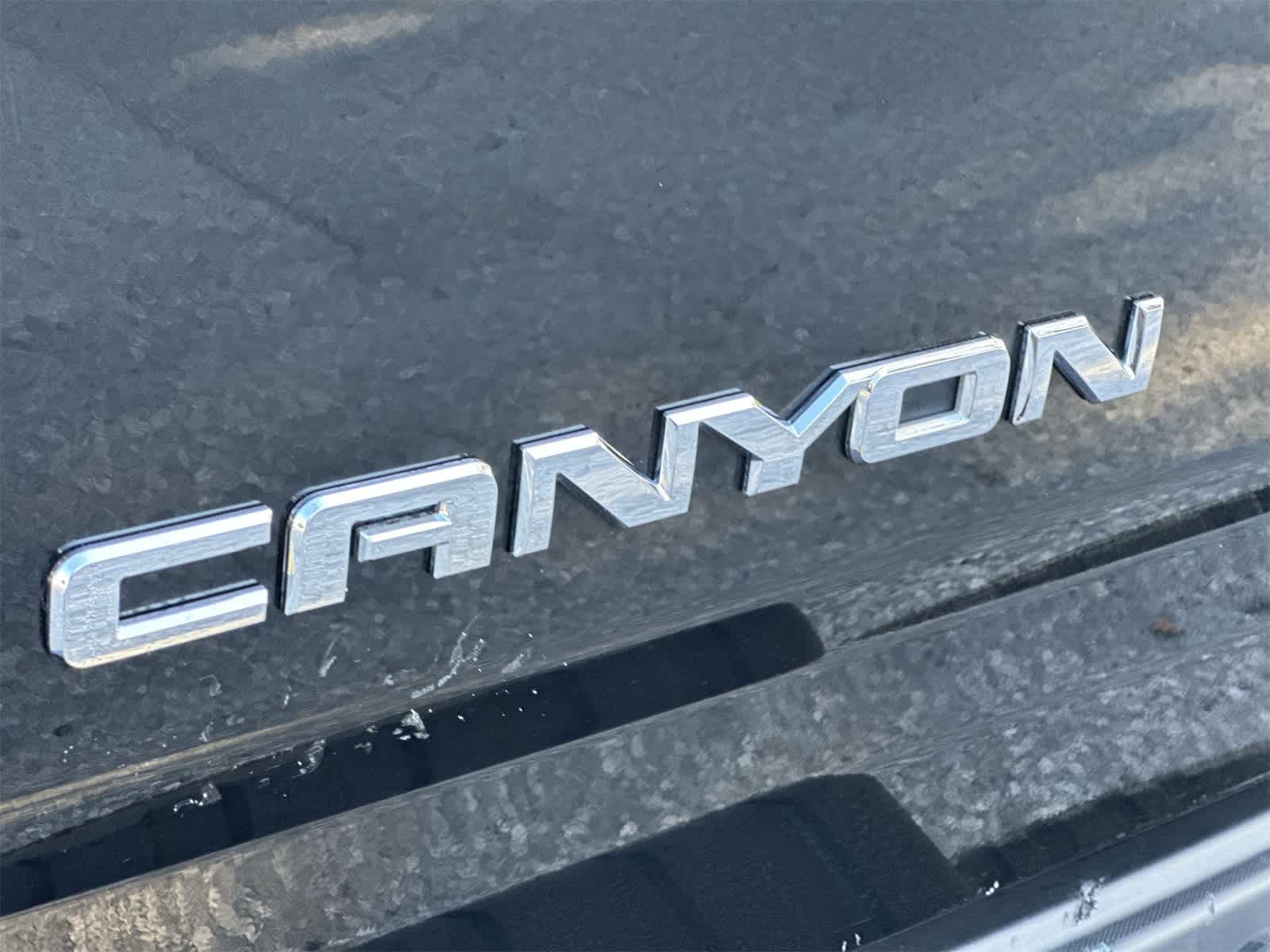 Thumbnail: 2018 GMC Canyon - 12