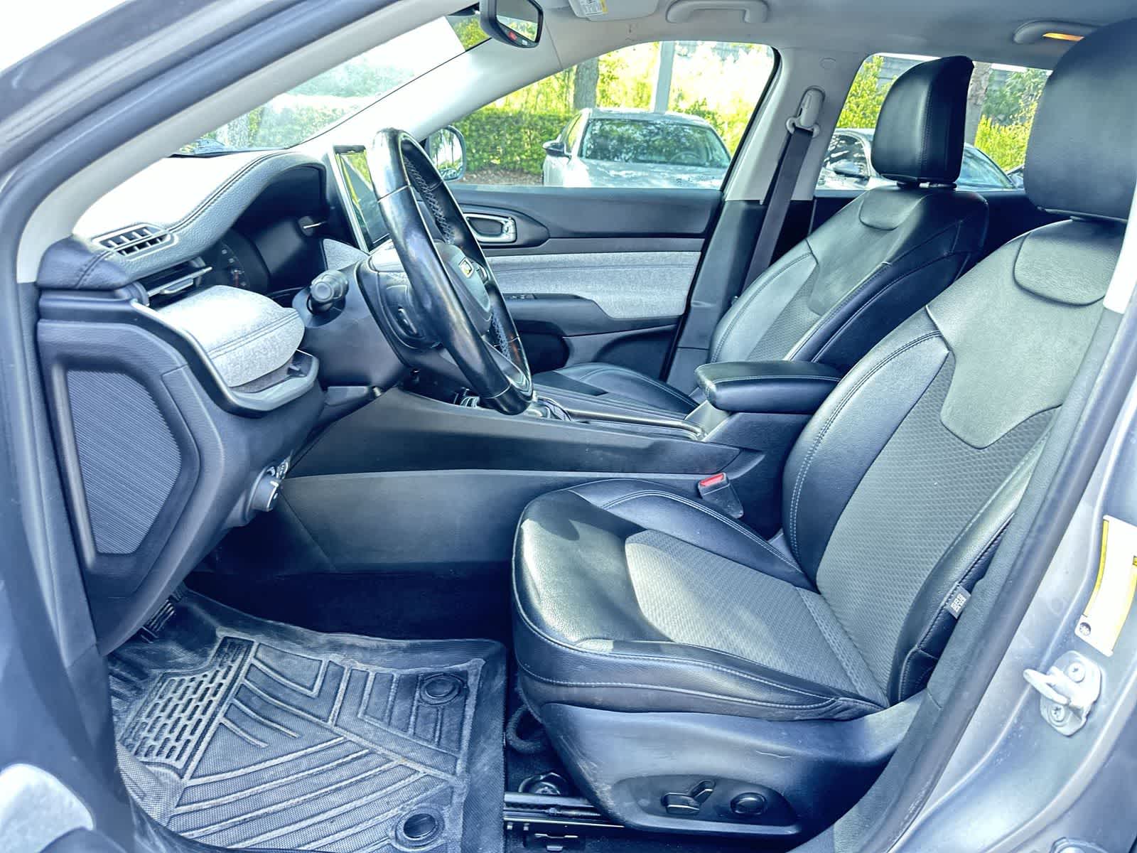 Thumbnail: 2022 Jeep Compass - 13