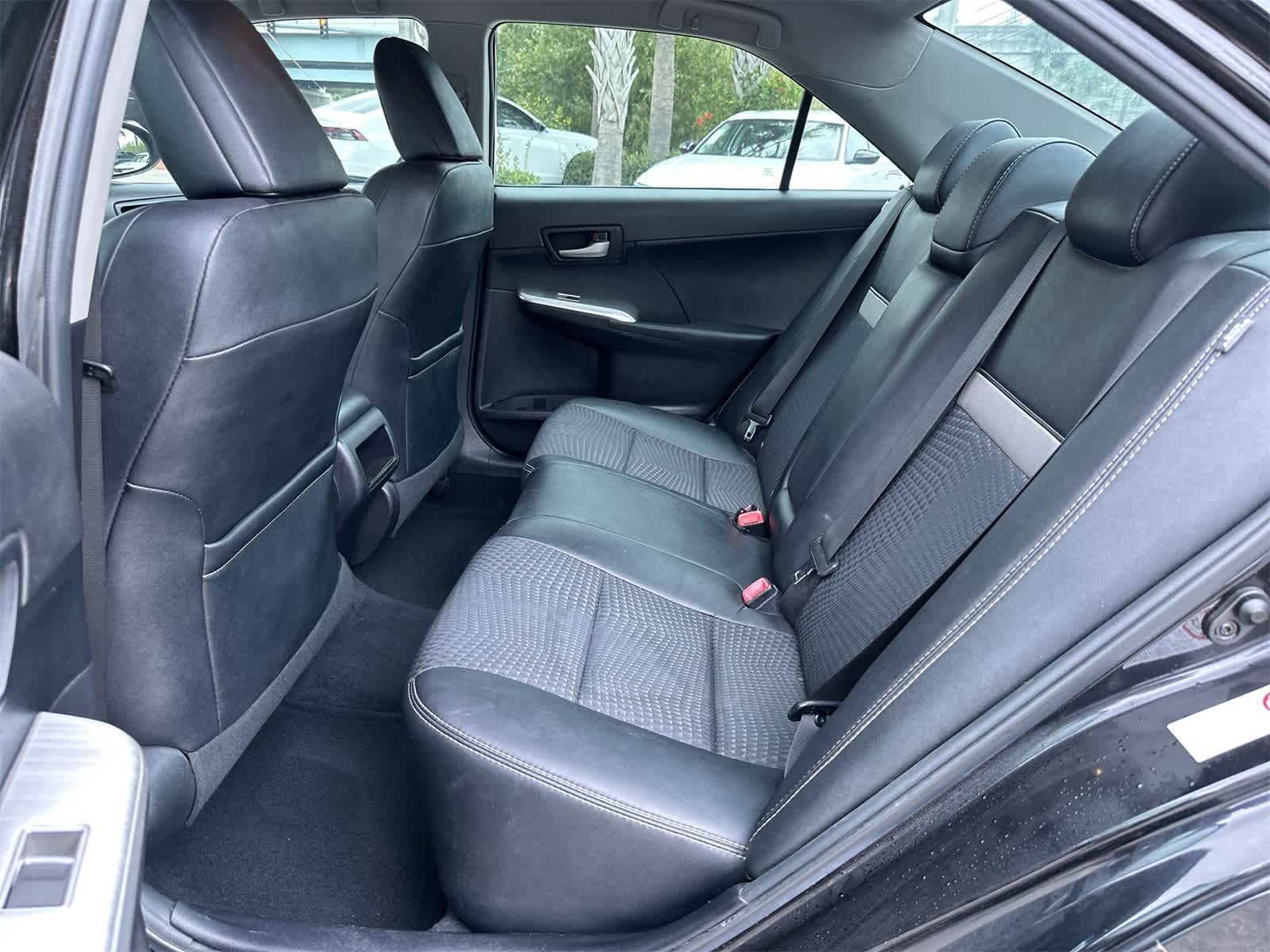 Thumbnail: 2012 Toyota Camry - 15