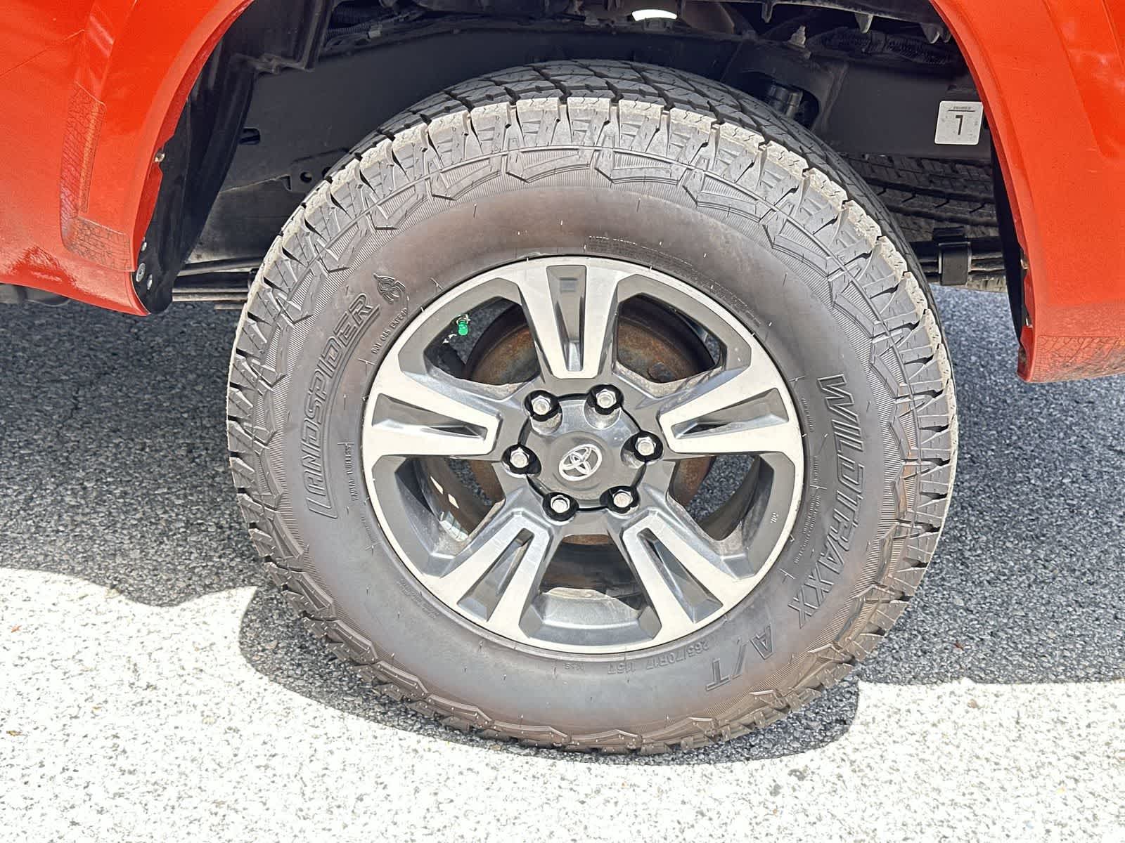 Thumbnail: 2016 Toyota Tacoma - 12