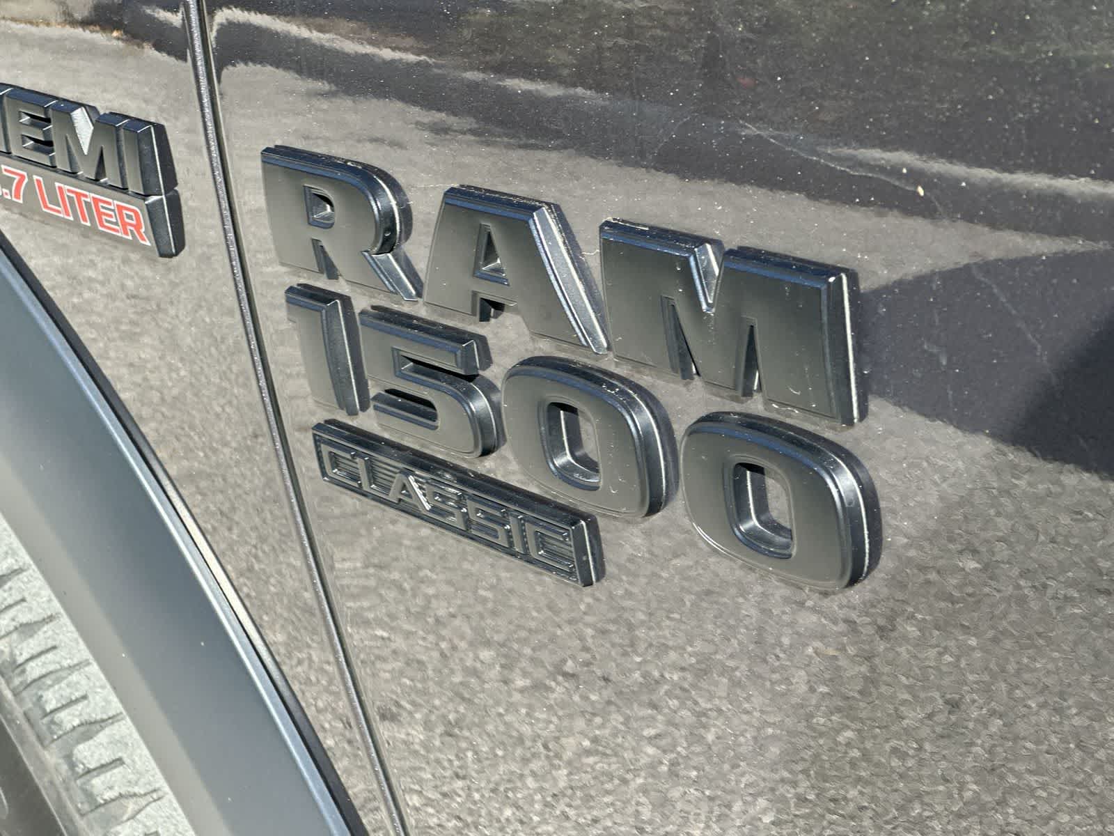 Thumbnail: 2019 RAM 1500 Classic - 11