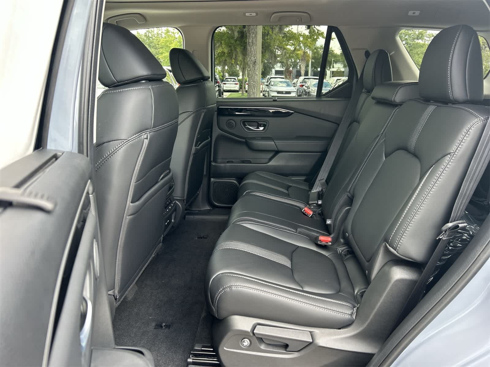 Thumbnail: 2025 Honda Pilot - 15