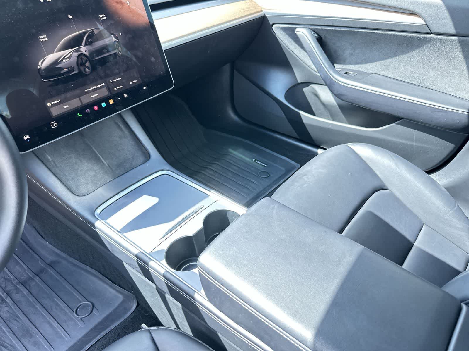 Thumbnail: 2022 Tesla Model 3 - 18