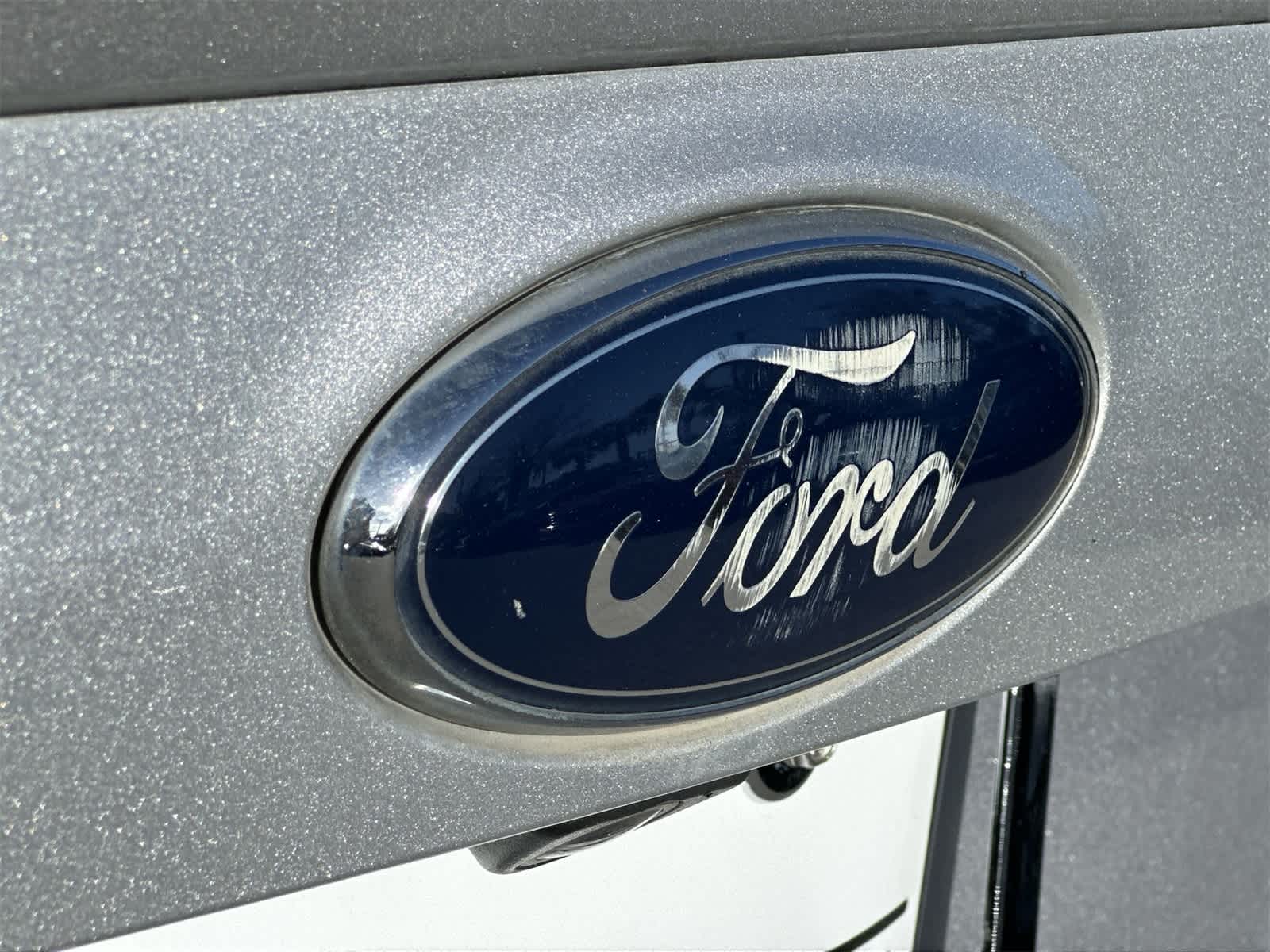 Thumbnail: 2016 Ford Escape - 10