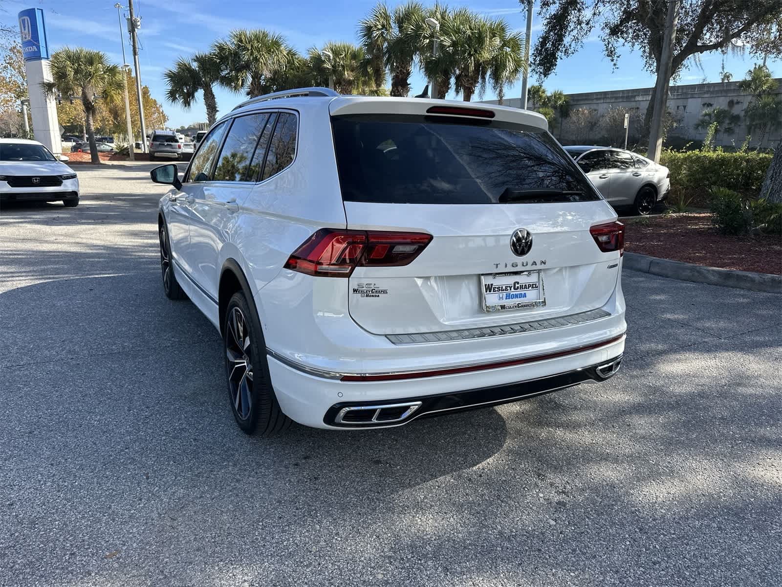 Thumbnail: 2024 Volkswagen Tiguan - 4