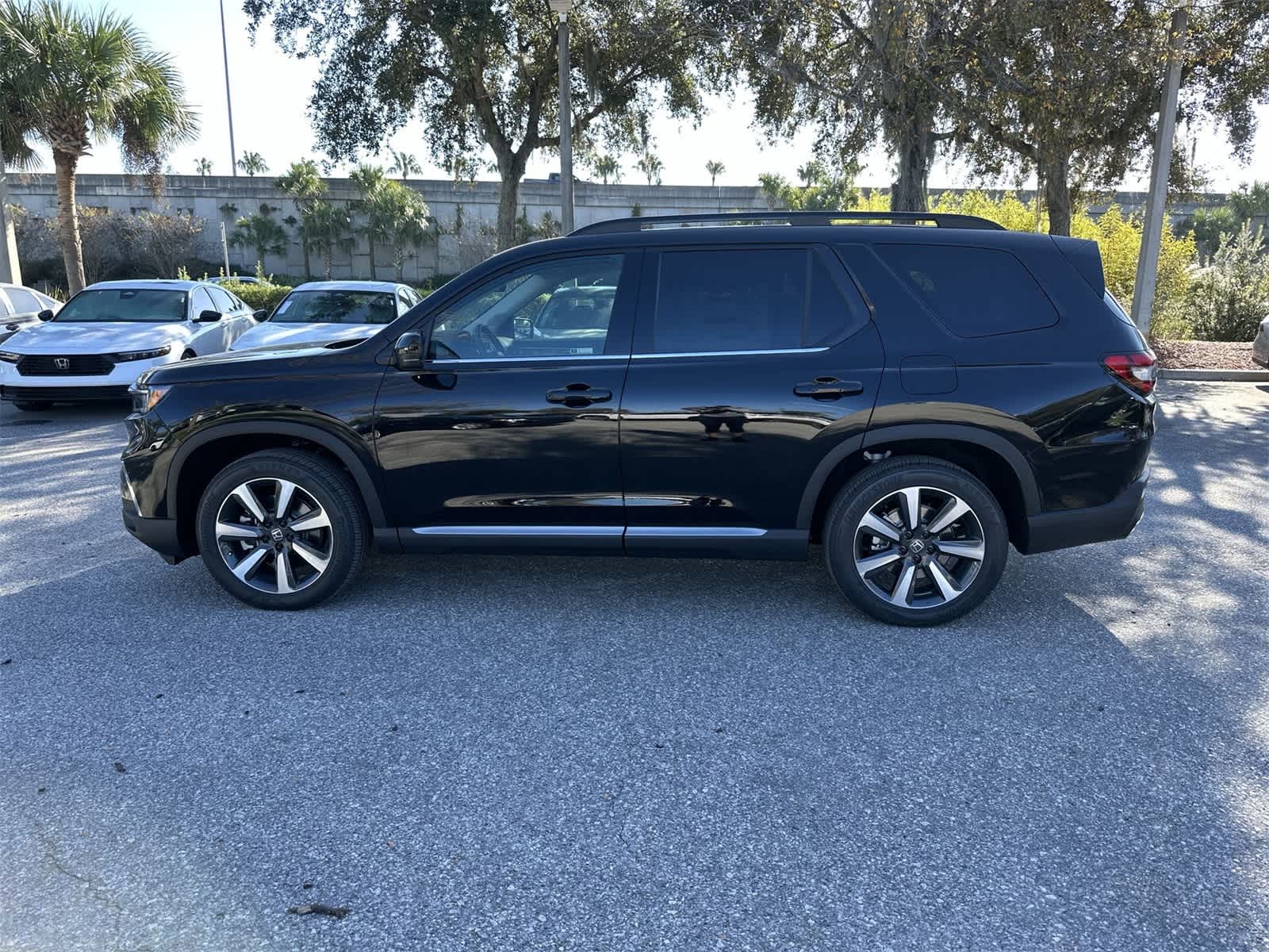 Thumbnail: 2025 Honda Pilot - 3