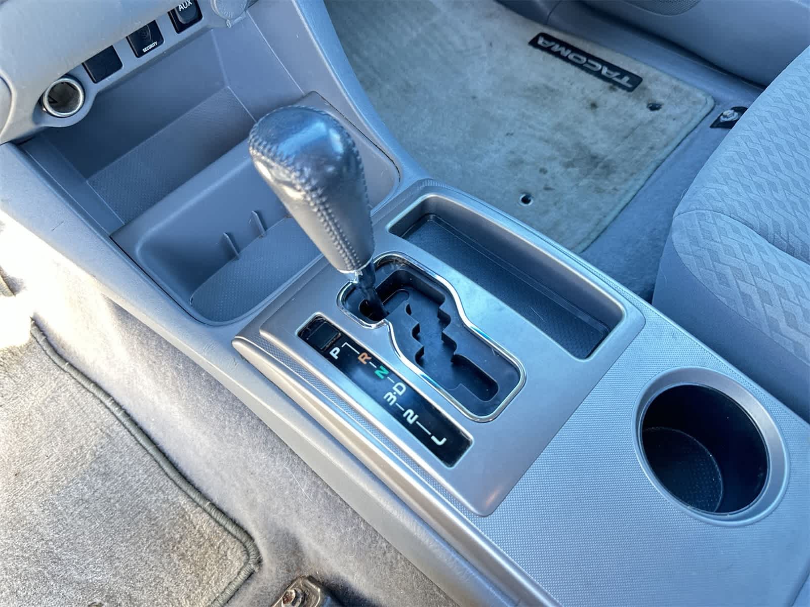 Thumbnail: 2010 Toyota Tacoma - 20