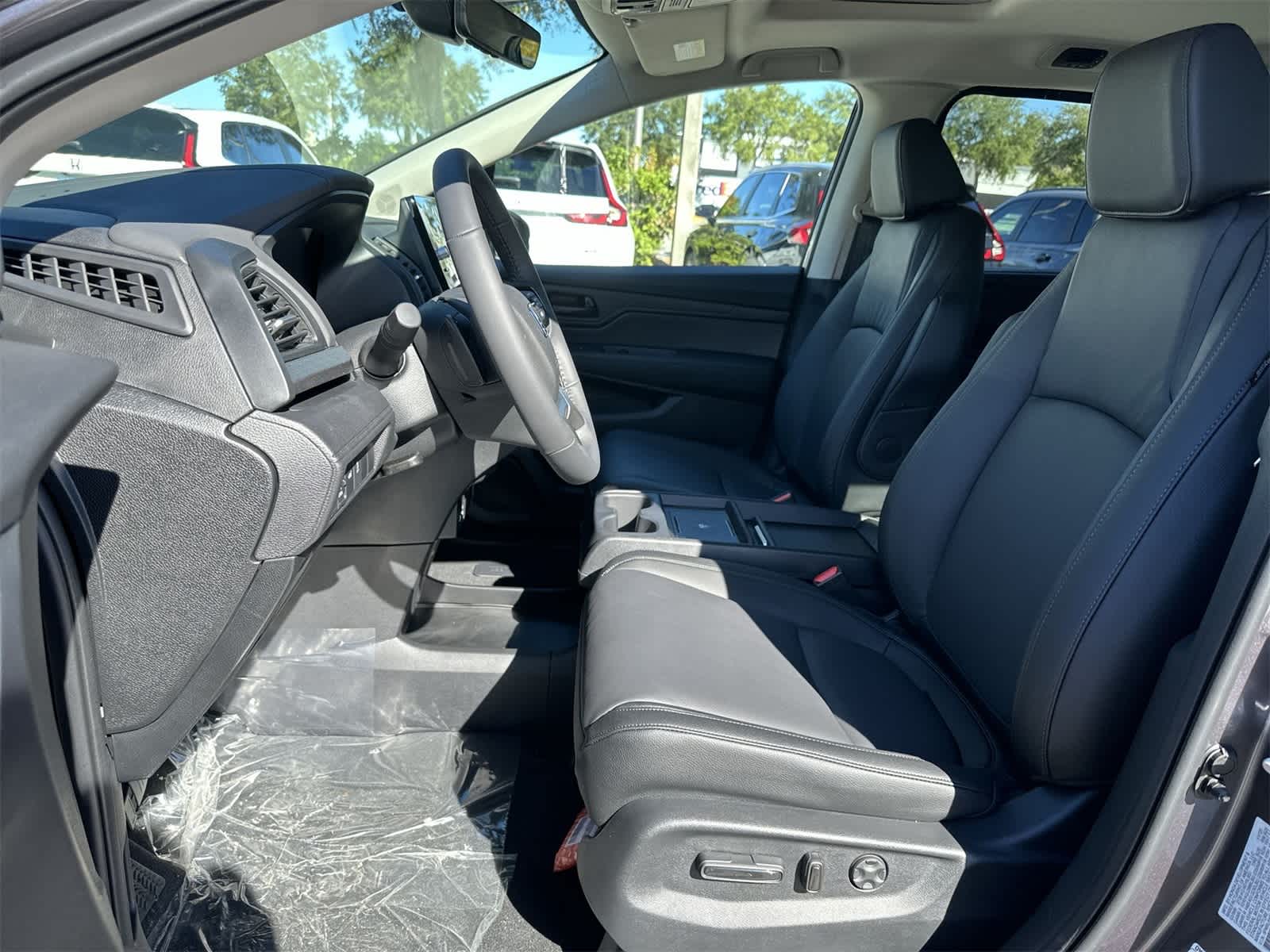 Thumbnail: 2026 Honda Odyssey - 13