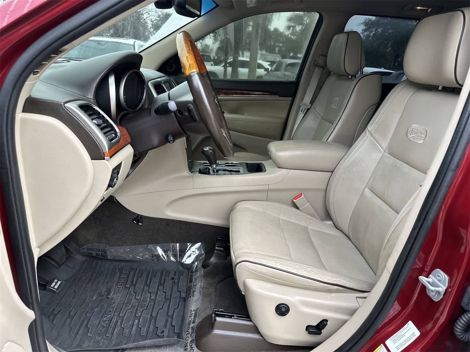 Thumbnail: 2012 Jeep Grand Cherokee - 13