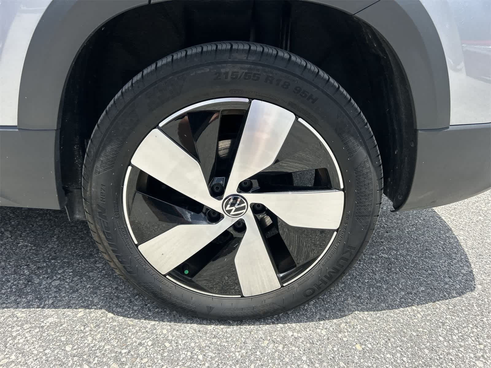 Thumbnail: 2024 Volkswagen Taos - 12